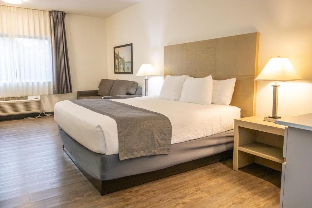 The Tillamook Inn